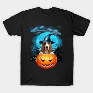 Basset Hound Witch Hat Pumpkin And Blue Moon Halloween T-Shirt